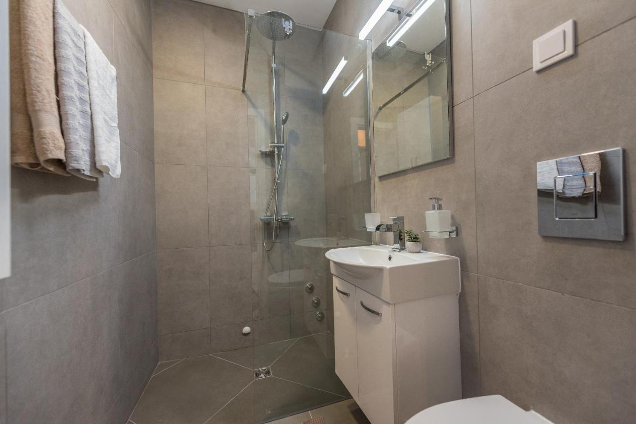 Apartmani Maris Макарска Экстерьер фото